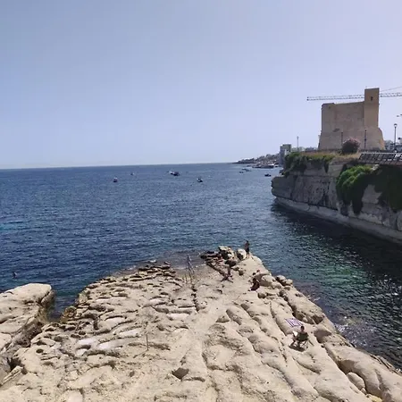 Gerendaház Kristu Re *