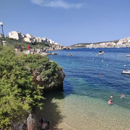 אכסניה Kristu Re Il-Fgura