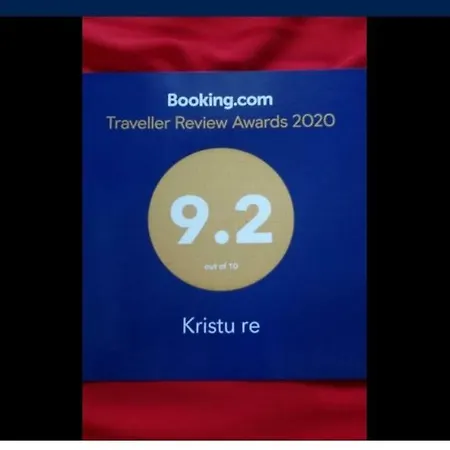 אכסניה Kristu Re *